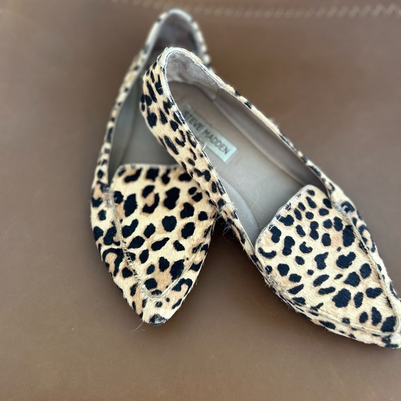 Steve Madden Leopard Flats Excellent Condition Size 6 - Picture 1 of 2